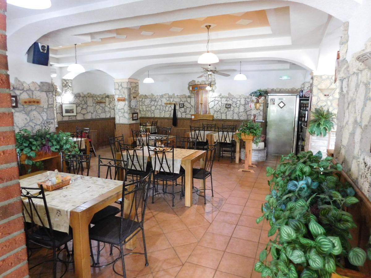 Sedra Holiday Resort-Adults Only-Bed & Breakfast Rakovica Exterior foto